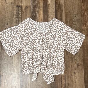 Source Unknown Beige and White Patterned Blouse